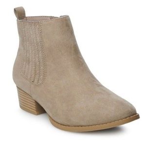 Lauren Conrad Mocha Studded ankle bootie